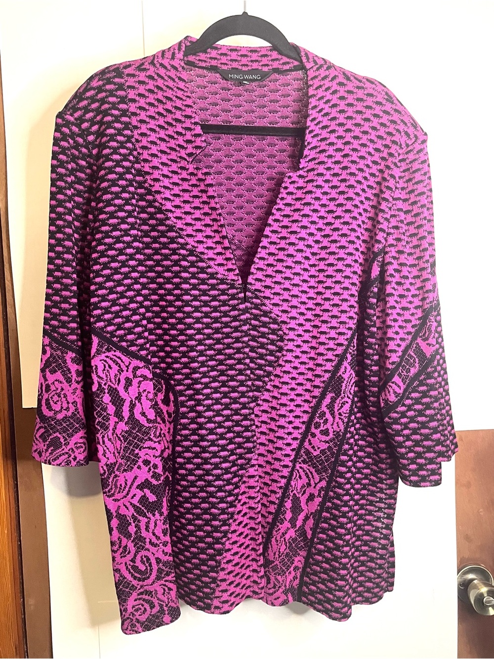 Ming Wang Women’s 2X Magenta and Black Patterned Knit Open Cardigan